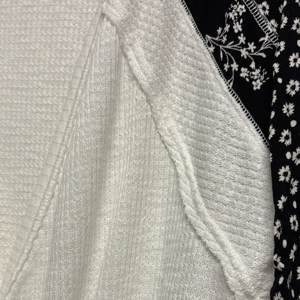 Free‎ People Black and White Knit Top